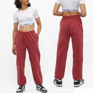 NEW Nike Womens NikeLab Solo Swoosh Fleece Relaxed Pant Cedar Red Large Y2K